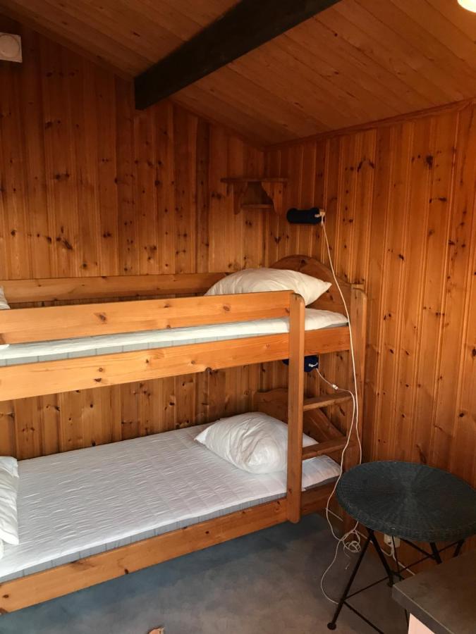 Bjoersjoeas Vildmark - Small Camping Cabin Close To Nature Olofstorp Экстерьер фото
