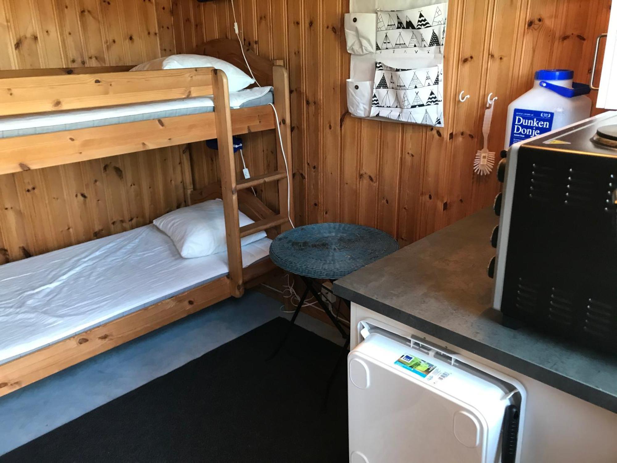 Bjoersjoeas Vildmark - Small Camping Cabin Close To Nature Olofstorp Номер фото